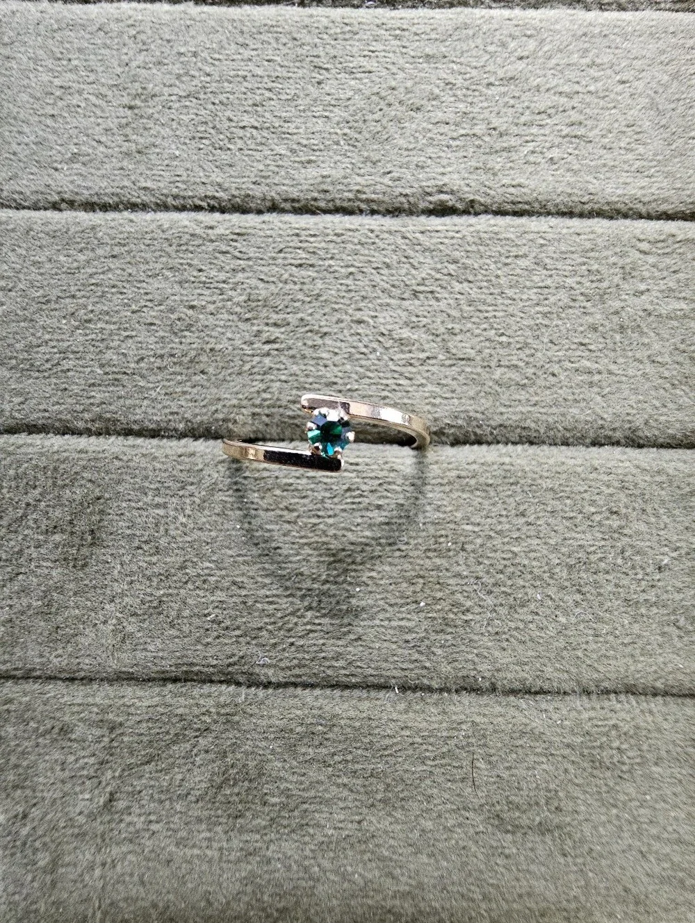 Vintage Avon Ring Size 7